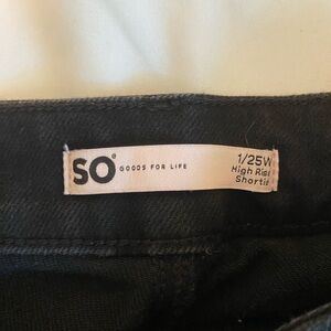 Kohl’s women’s black denim shorts.